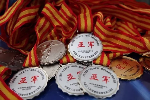曼联小将坚决离队 名宿批评俱乐部文化乏力